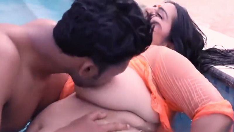 爆乳過ぎる女優が出ているインドのアダルトビデオにムラムラしかしないｗｗｗ