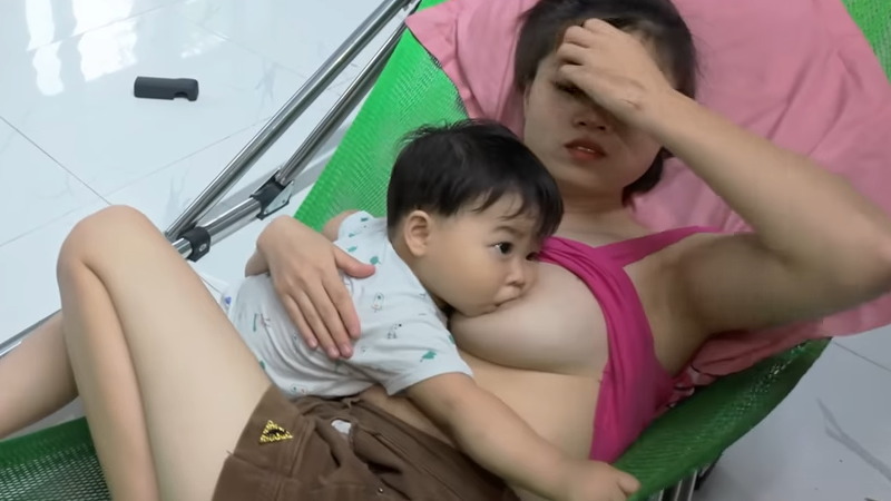 授乳の動画だから心清らかにご覧下さいｗｗｗ
