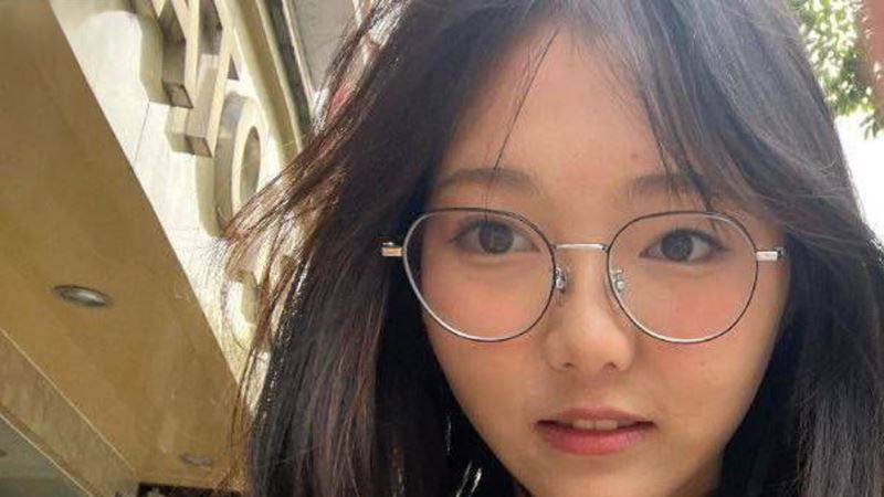 【流出】 こういう地味な10代少女が裏でセ○クスしまくってる動画、エ□すぎだろ