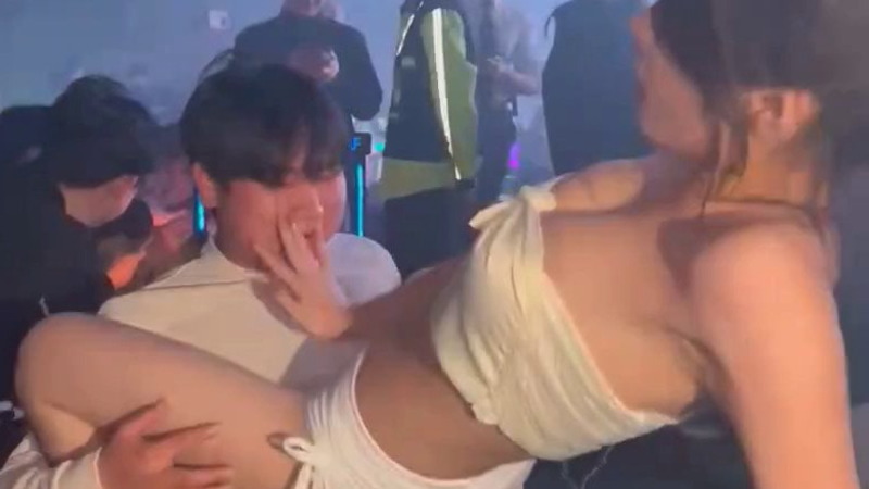 【動画あり】 童貞男子 VS セクキャバ嬢の戦い、エ□すぎると話題にｗｗｗｗｗｗ