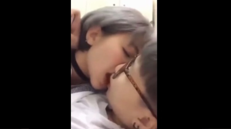 【動画あり】 弟(10歳)をぼ●きさせたいギャル姉、めちゃくちゃキスして大炎上ｗｗｗｗｗｗｗｗ