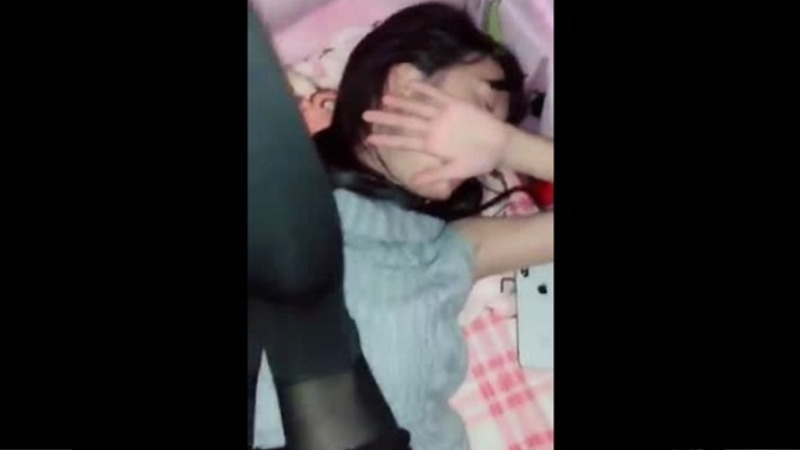 【海外動画】 10代女子さん、『日本のエ□アニメみたいな近親相姦してみたい！』と実兄にお願いしてしまうｗｗｗｗ