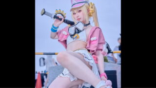 【画像】コスプレイヤーさん、見えてはいけないものがハミ出してしまうのアイキャッチ画像